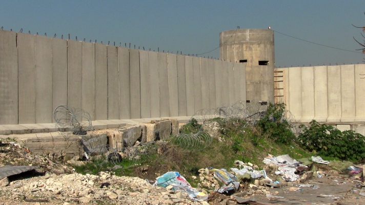 Nuevo muro en Ein El Hilweh
